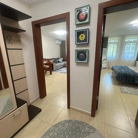 Apartment домелреал етъра 3 *