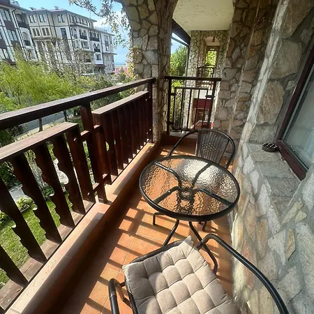 Apartment домелреал етъра 3 *